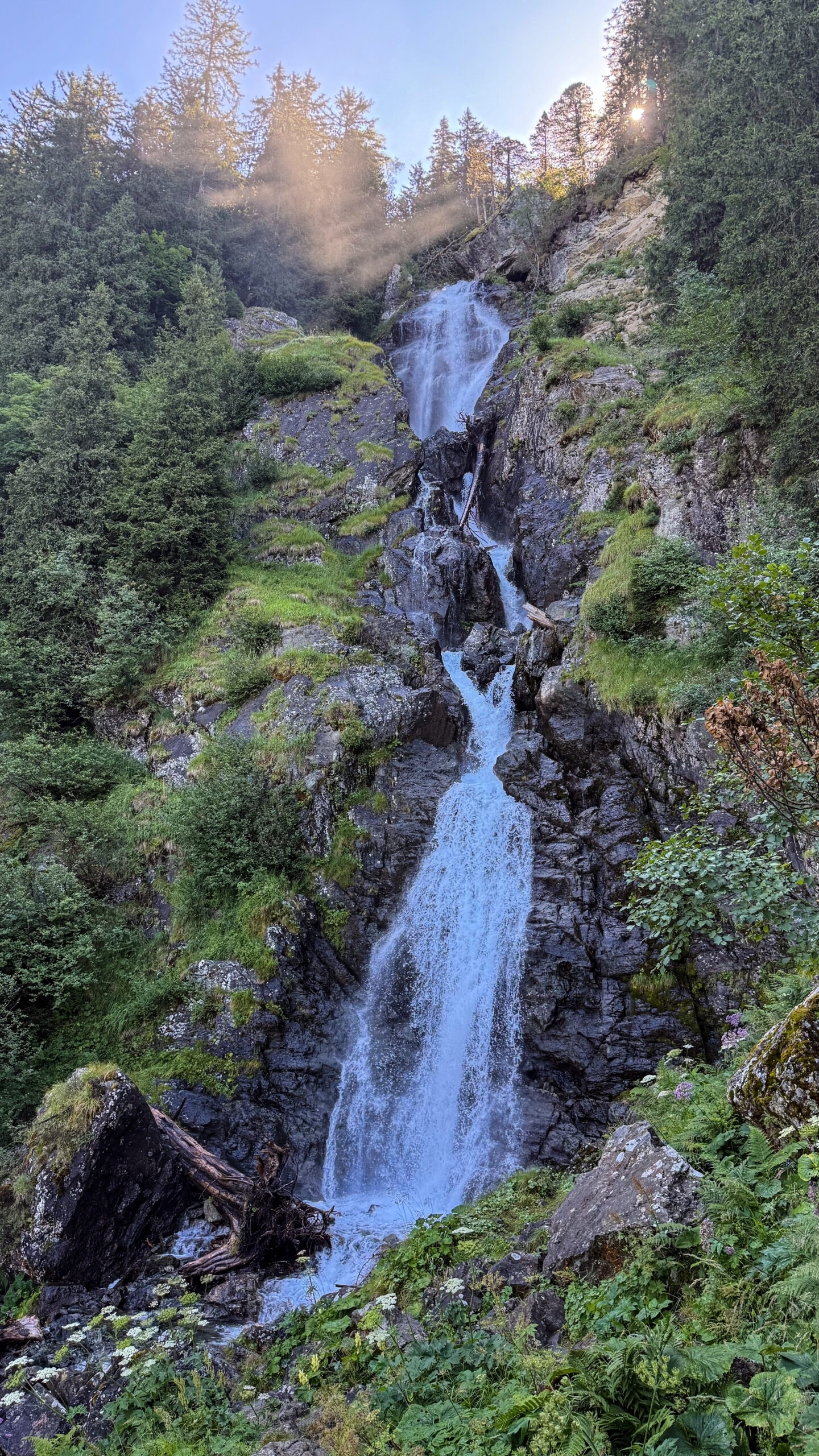 Trek Belledonne cascade de l'Oursière